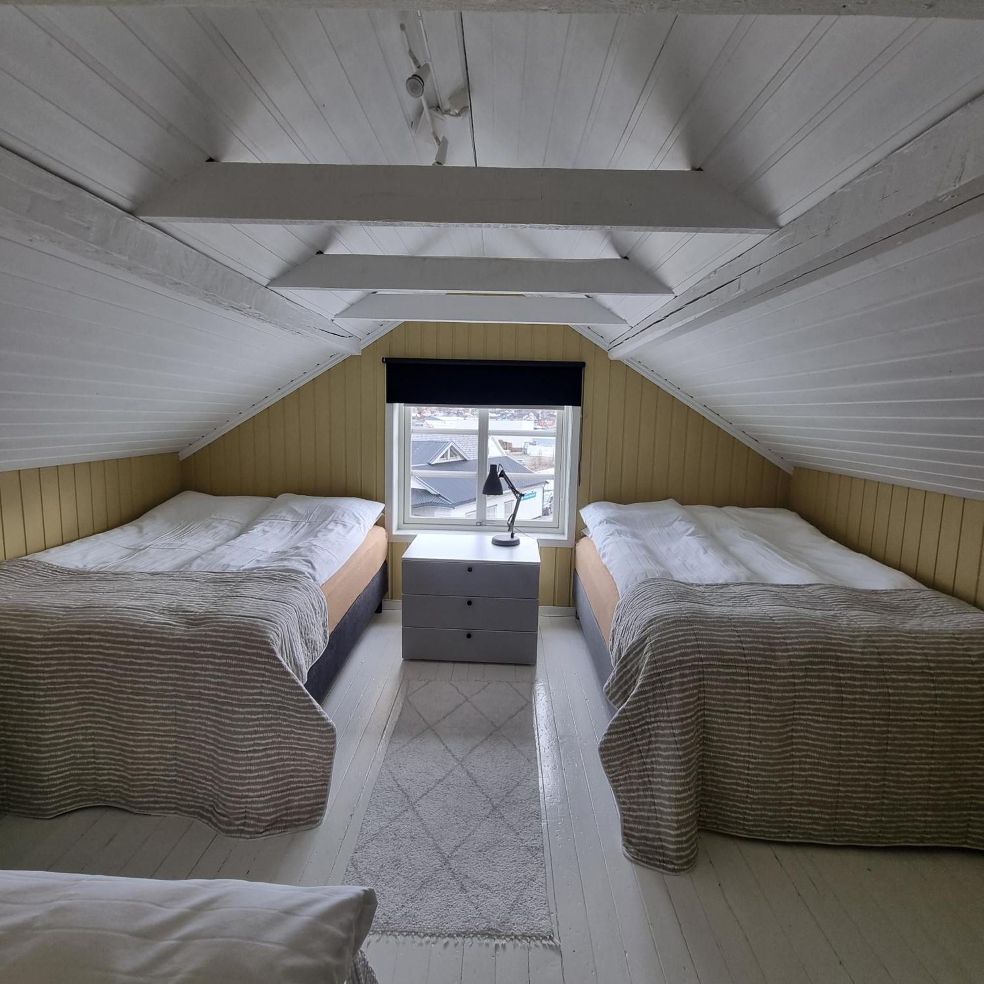 Loftsleilighet Midt I Sentrum Skjervoy Exterior foto